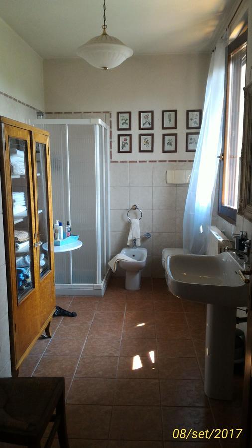 L'Ape In Corte Casa Di Campagna, Via Francigena Stanze E Colazione Vaccarizza 外观 照片