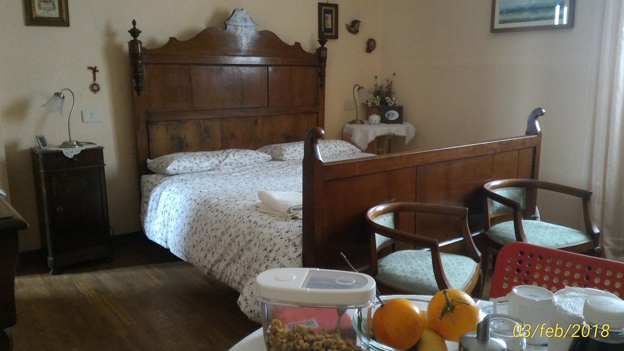 L'Ape In Corte Casa Di Campagna, Via Francigena Stanze E Colazione Vaccarizza 外观 照片