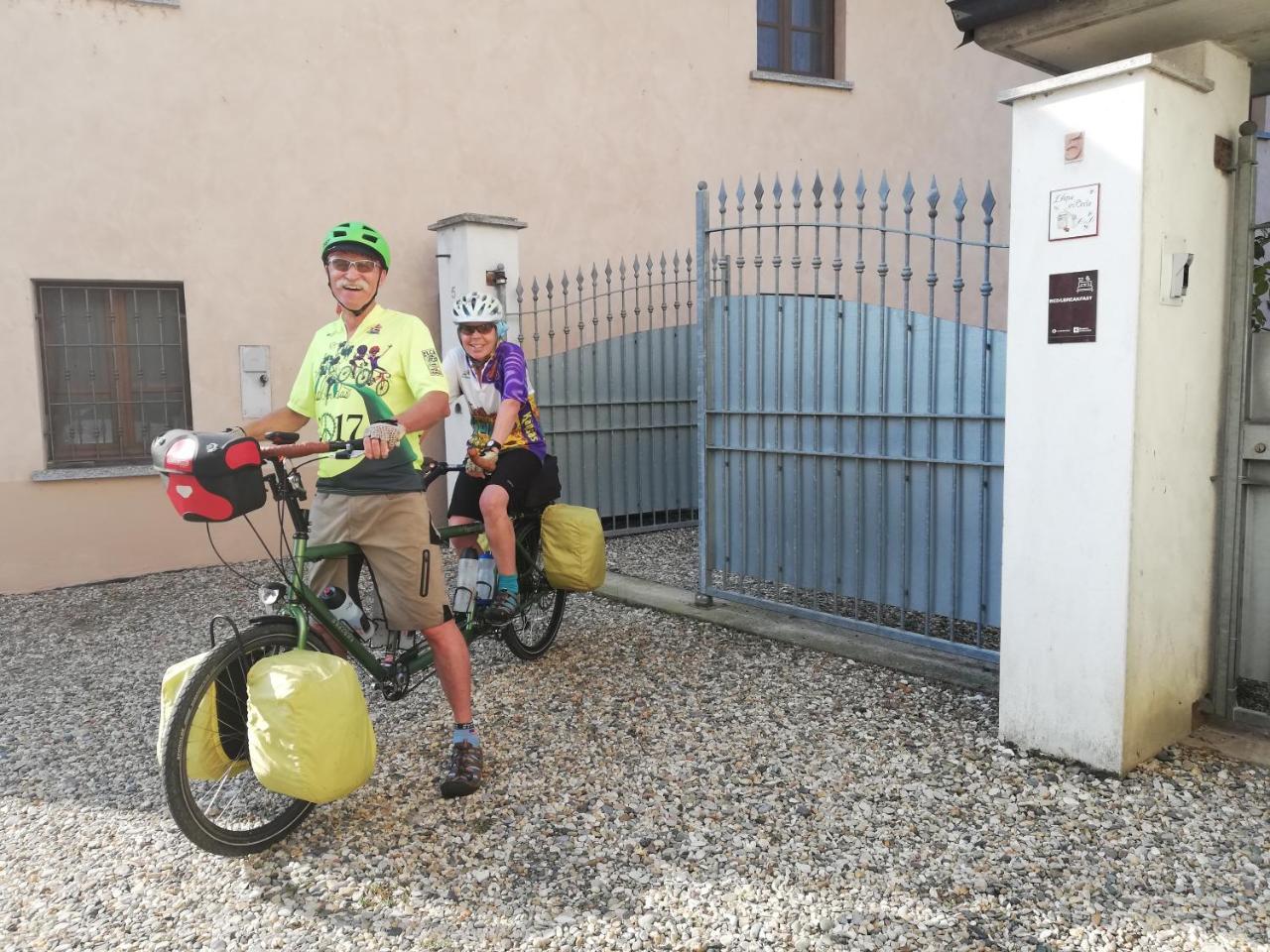 L'Ape In Corte Casa Di Campagna, Via Francigena Stanze E Colazione Vaccarizza 外观 照片