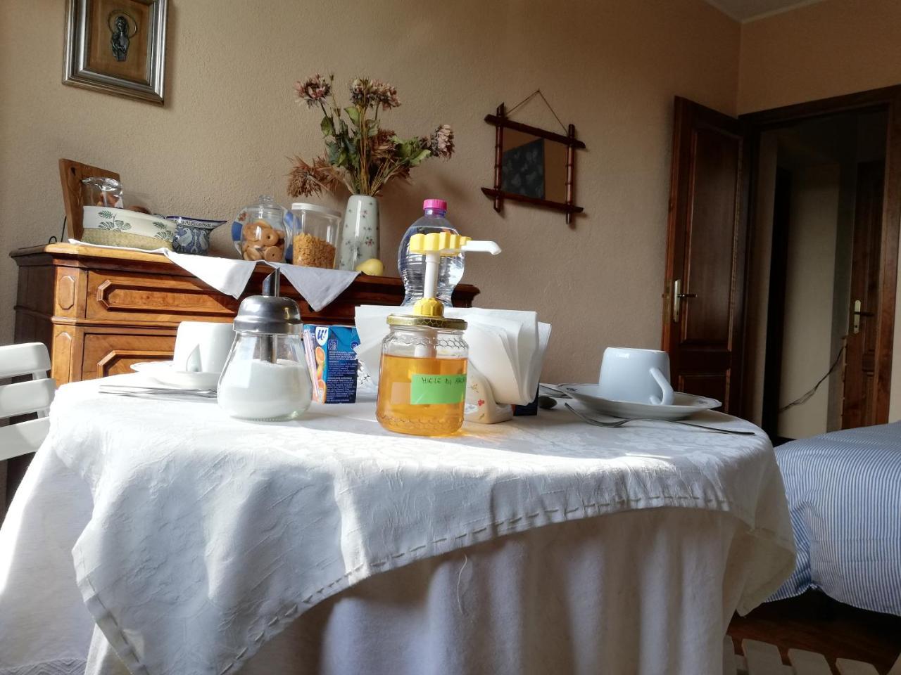 L'Ape In Corte Casa Di Campagna, Via Francigena Stanze E Colazione Vaccarizza 外观 照片